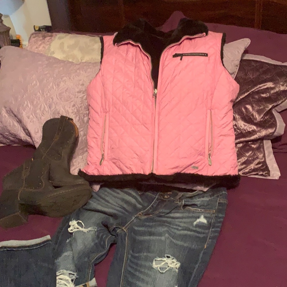 Vest reversable